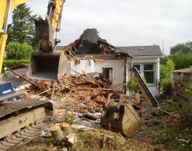 House demolition in Duncan BC