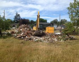 House demolished and loaded in Victoria BC