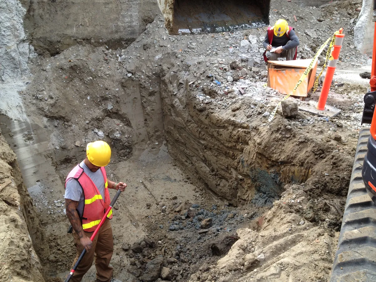 Field testing soil for hydrocarbon contamination