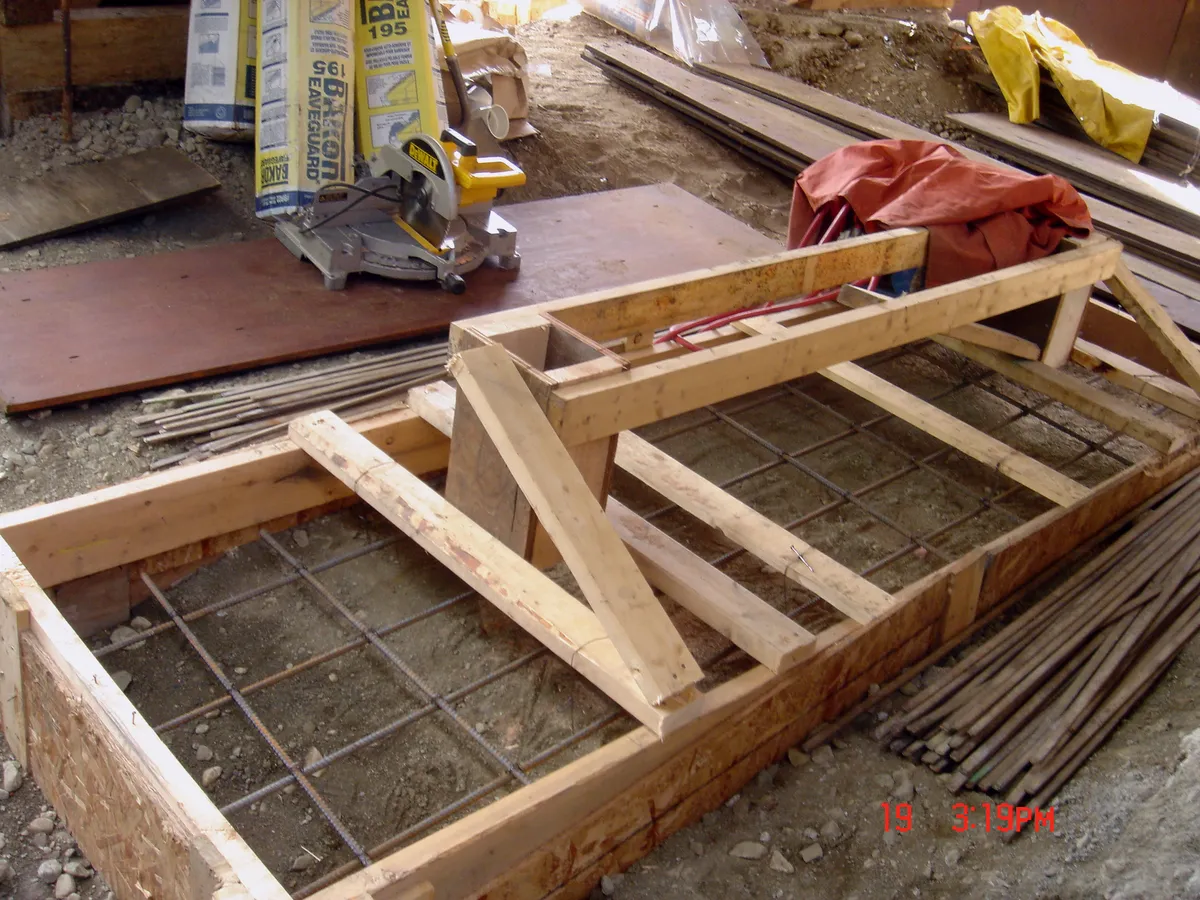 Structural concrete formwork for house lifting foundation